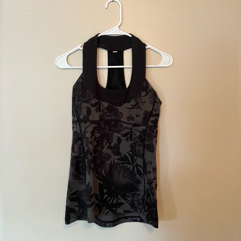 Black Floral Print Lululemon Athletic Tank, Size 6